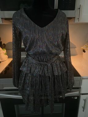 Metallic multicolor Black V-Neck Tiered Long-Sleeve Dress new
